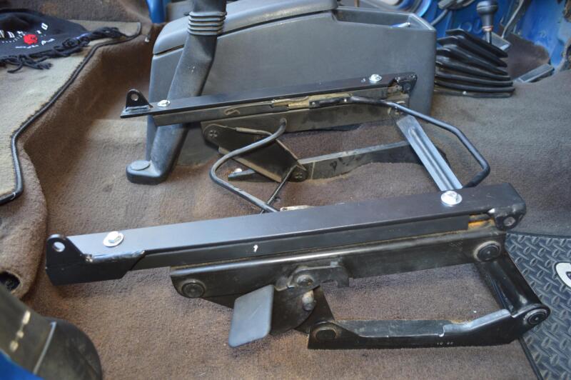 PRP Seats C32P PRP Jeep CJ7/YJ Seat Adapter Mount (Passenger Side)