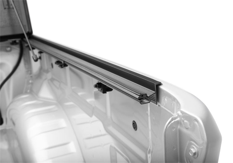 BAK 226538 2022 Nissan Frontier 5ft Bed Flip G2