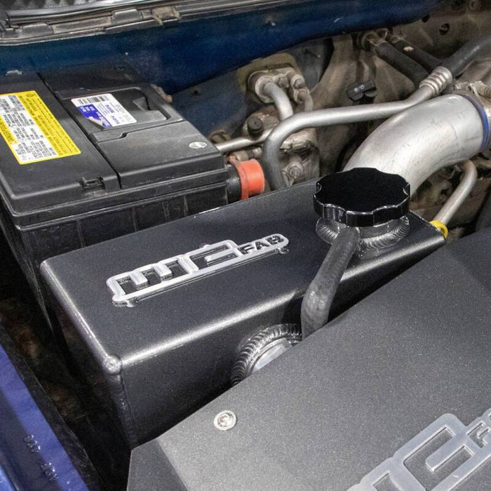 Wehrli WCF100645-GB 01-07 Chevrolet 6.6L LB7/LLY/LBZ Duramax OEM Placement Coolant Tank Kit - Gloss Black