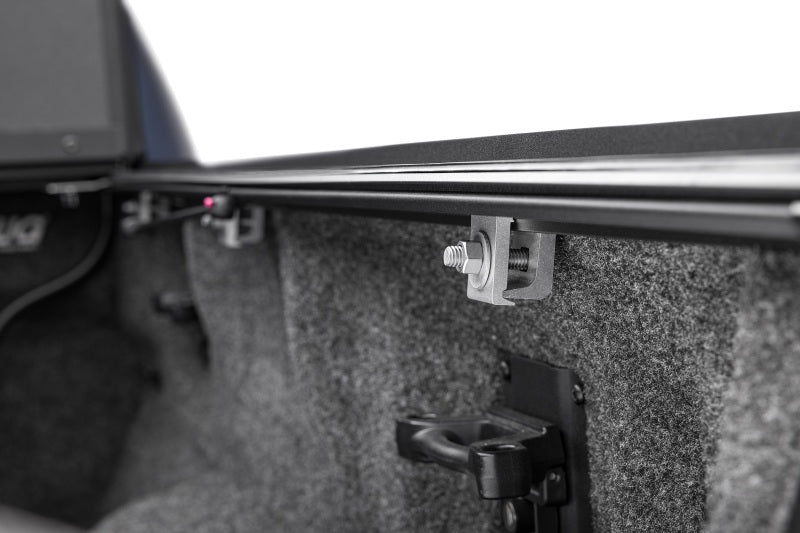 Extang 80424 19-23 Dodge RAM w/RamBox 5.7ft. Bed (No MultiFunc. Split Tailgate) Endure ALX
