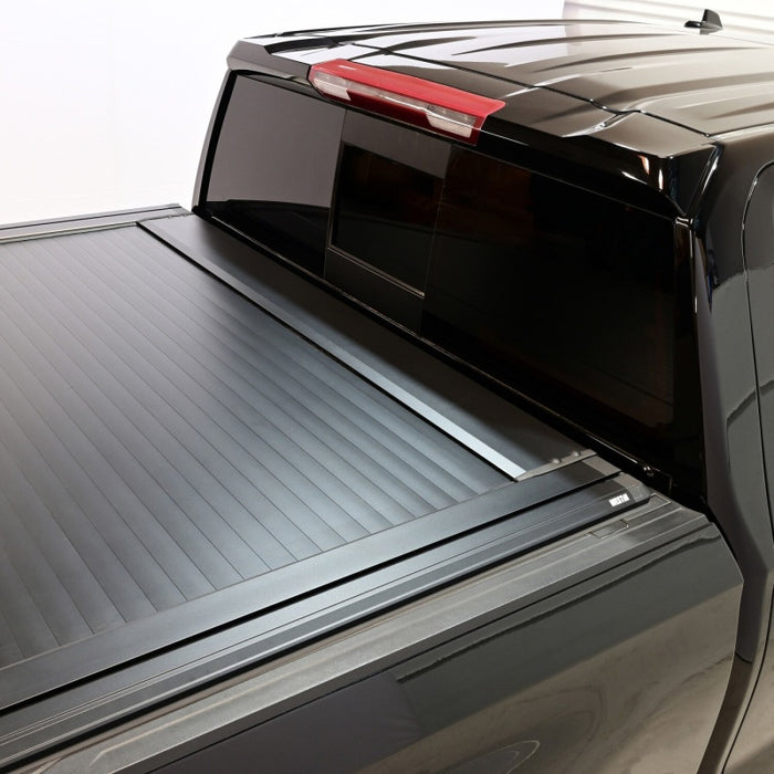 Westin 19-54745 19-26 Chev/GMC Silverado/Sierra 1500 5ft 8in Bed Electric Retractable Tonneau Cover - Black
