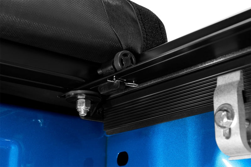LUND 96074 Lund 04-18 Ford F-150 (8ft. Bed) Genesis Roll Up Tonneau Cover - Black
