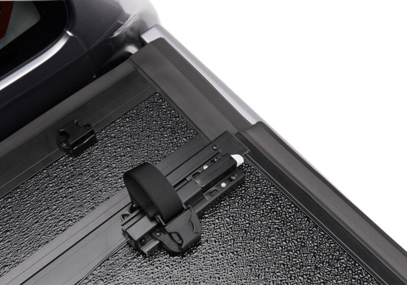 Undercover FX41014 UnderCover 16-18 Toyota Tacoma 5ft Flex Bed Cover