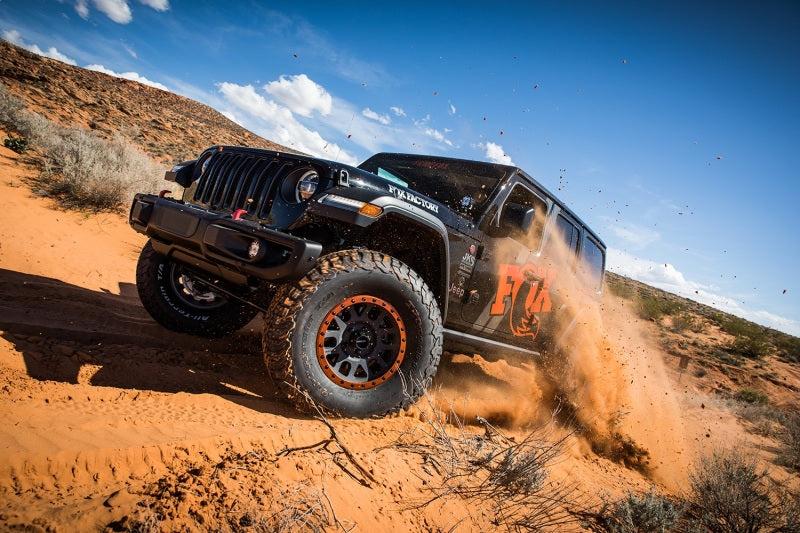 FOX 883-26-053 Fox 18-Up Jeep JL 2.5 Performance Series 10.2in. Smooth Body Piggyback DSC Rear Shock 0-1.5in. Lift