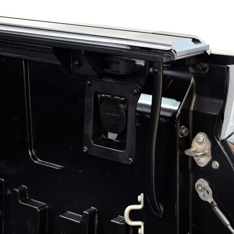 Westin 19-50285 22-26 Toyota Tundra 5ft 5in. (66in.) Bed Electric Retractable Tonneau Cover - Black