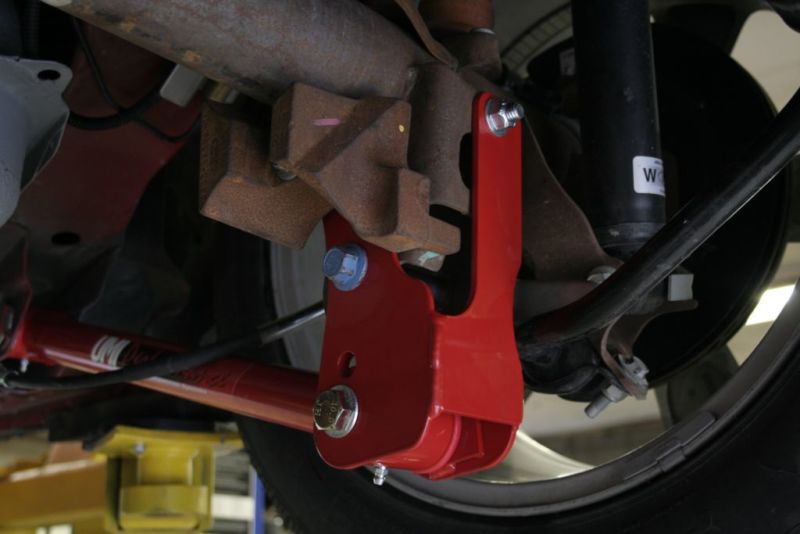 UMI Performance 103560-R 05-14 Ford Mustang Rear Anti-Hop Kit- Stage 1