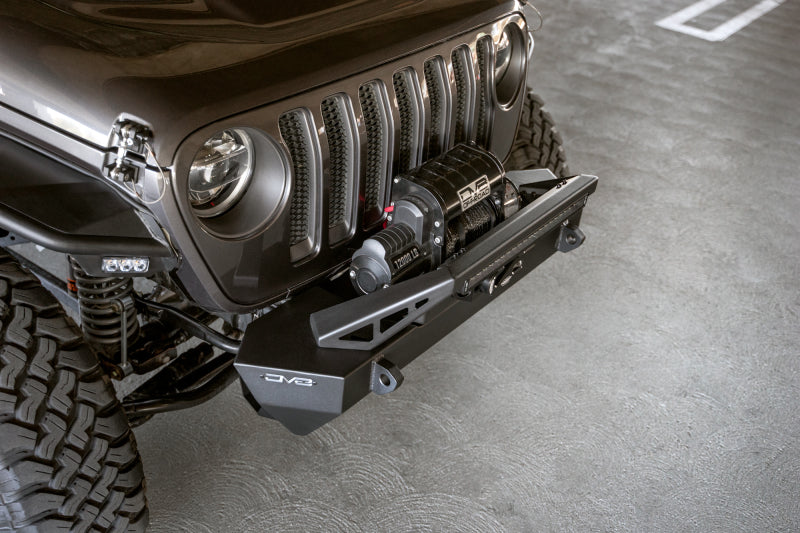 DV8 Offroad FBJL-06 07-23 Jeep Wrangler/Gladiator JT/JK/JL FS-25 Stubby Front Bumper w/Plated Bull Bar