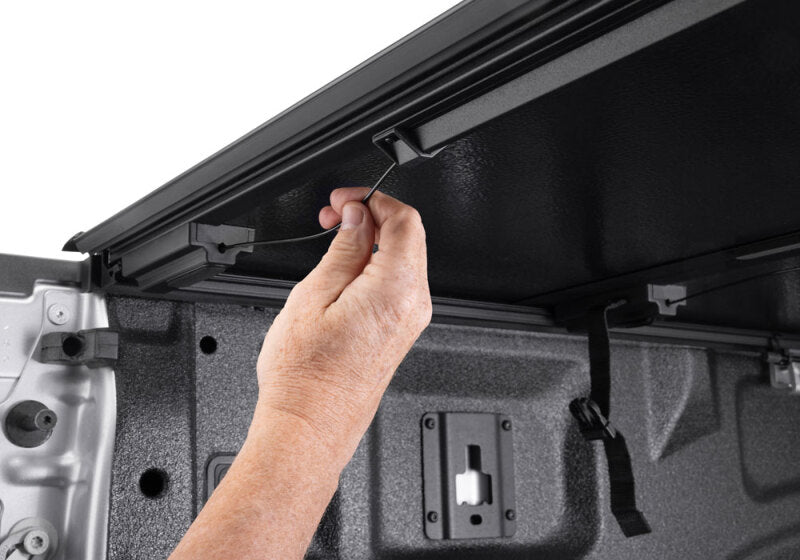 BAK 226330 17-23 Ford Super Duty 6ft 9in Bed Flip G2