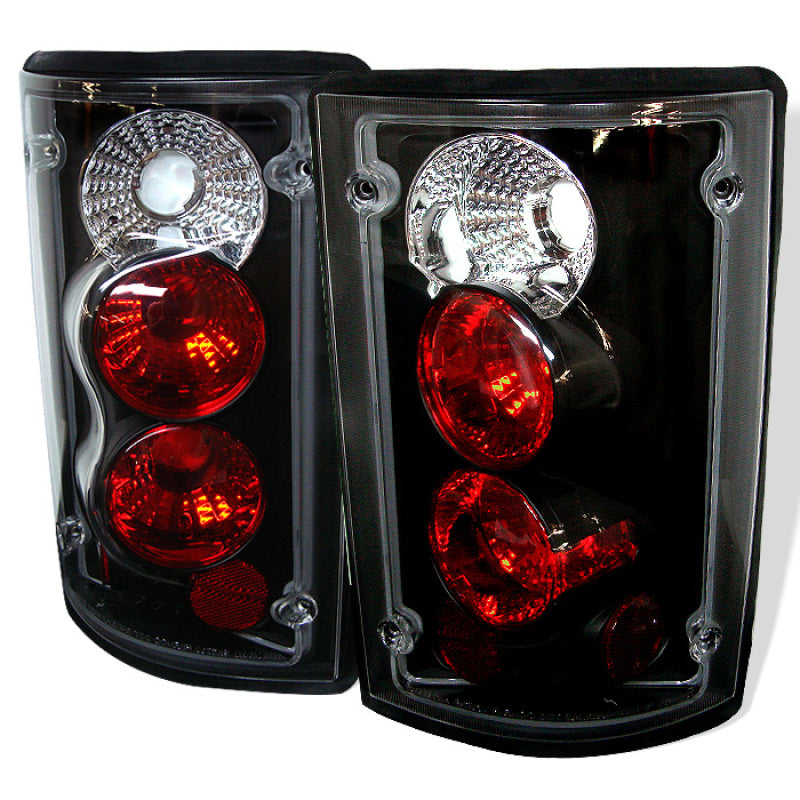 SPYDER 5002914 Spyder Ford Excursion 00-06/Econoline 150/250/350/450/550 95-06 Euro Tail Lights Blk ALT-YD-FEC00-BK