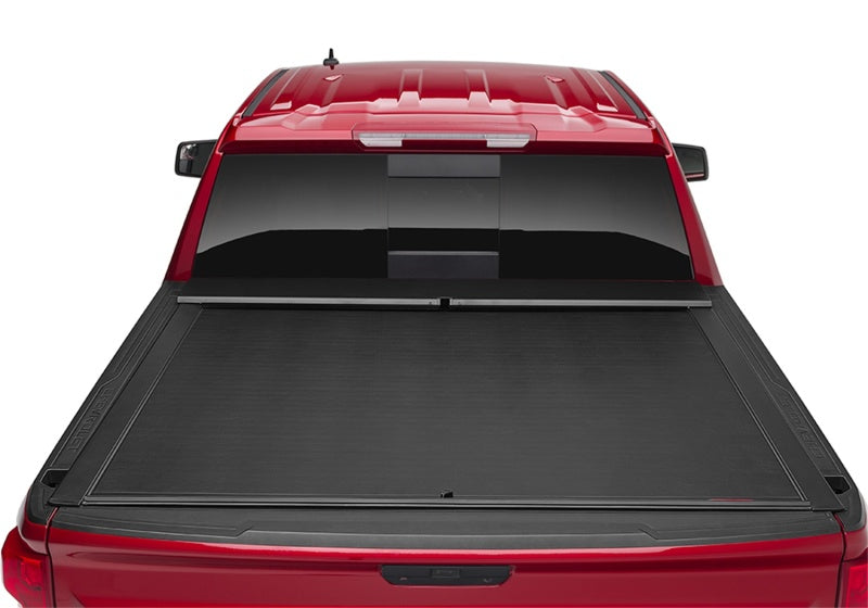 Roll-N-Lock LG530M 16-18 Toyota Tacoma Crew Cab SB 60-1/2in M-Series Retractable Tonneau Cover