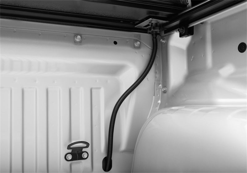 BAK 226538 2022 Nissan Frontier 5ft Bed Flip G2