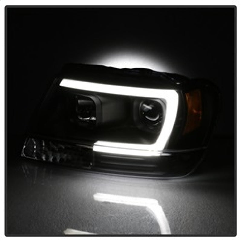 SPYDER 5085221 Spyder 99-04 Jeep Grand Cherokee Projector Headlights - Light Bar DRL LED - Black