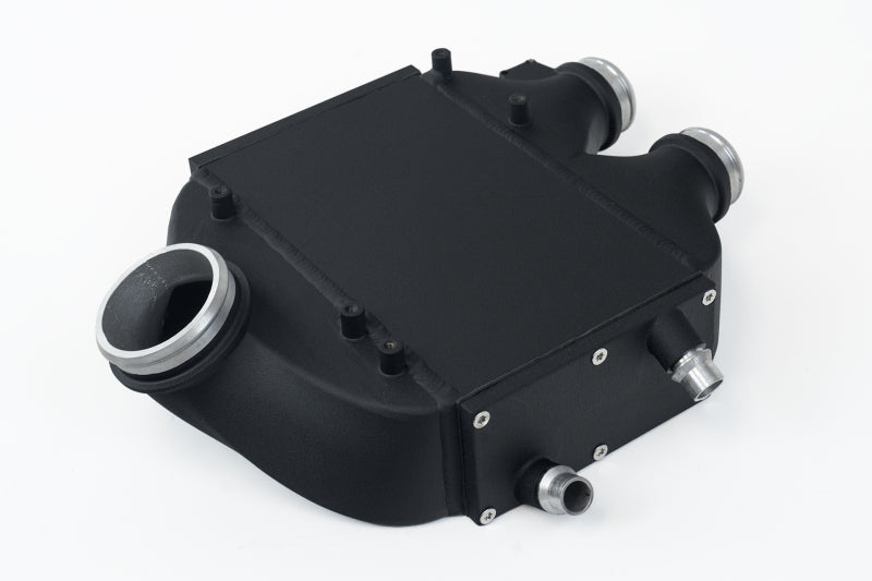 CSF 8082 2014+ BMW M3/M4 (F8X) Top Mount Charge-Air-Cooler - Crinkle Black