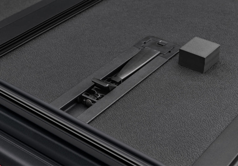 Extang 83428 19-20 Dodge Ram (6 ft 4 in) with multifunction (split) tailgate Solid Fold 2.0