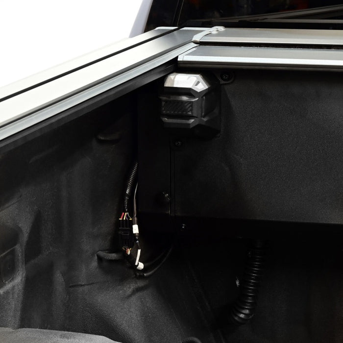 Westin 19-54745 19-26 Chev/GMC Silverado/Sierra 1500 5ft 8in Bed Electric Retractable Tonneau Cover - Black