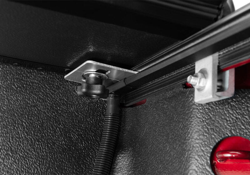 BAK 226100 04-14 Chevy Silverado 5ft 8in Bed Flip G2