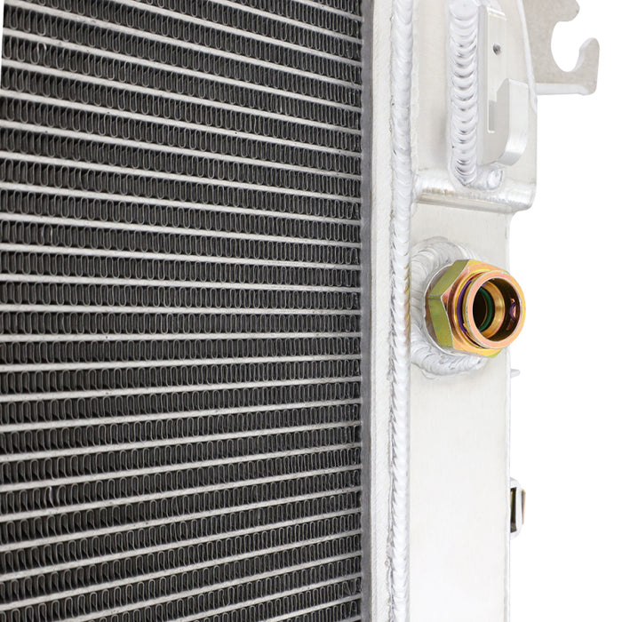Mishimoto MMRAD-DMAX-17 17-19 Chevrolet/GMC 6.6 L5p Duramax Radiator