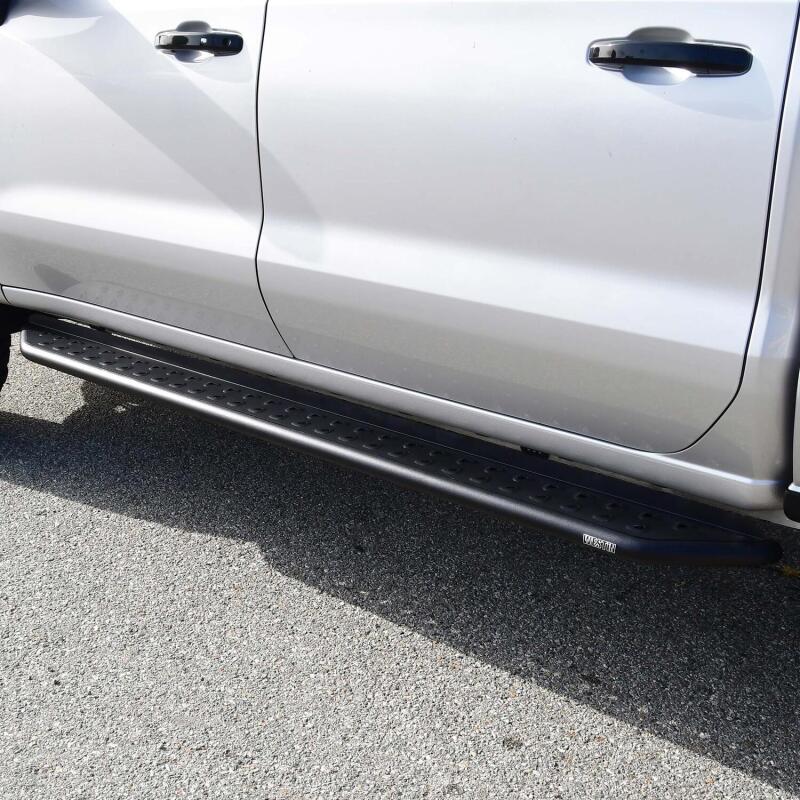 Westin 28-31275 19-23 Chevrolet/GMC Silverado/Sierra 1500 Crew Cab Outlaw Nerf Step Bars