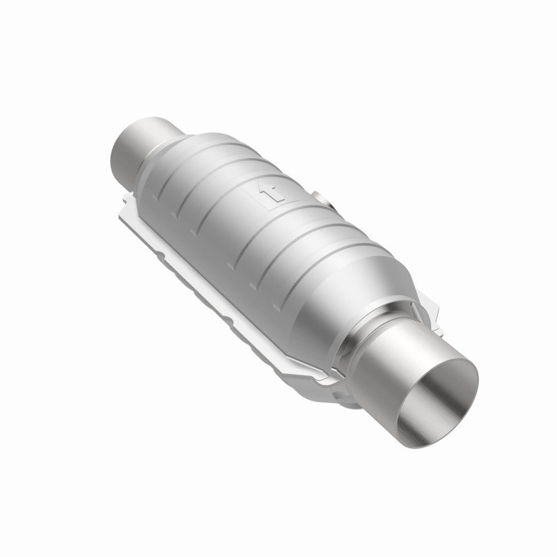 Magnaflow 51356 MagnaFlow Conv Univ 2.5in Inlet/Outlet Center/Center Round 11in Body L x 5.125in W x 15in Overall L
