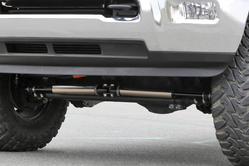 Fabtech FTS23164 14-18 RAM 2500/3500 4WD Dual Steering Stabilizer System w/DL 2.25 Shocks