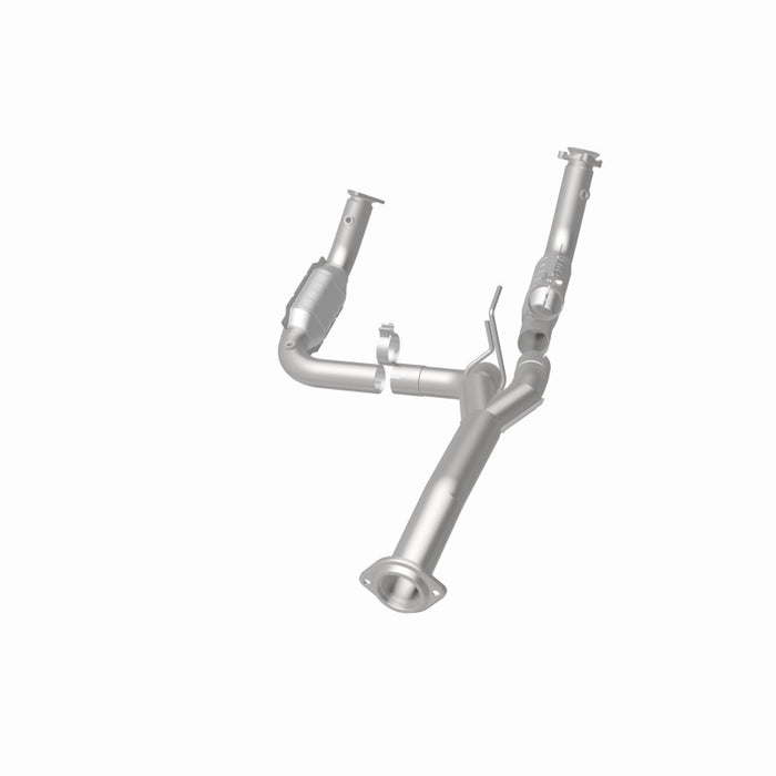 Magnaflow 21-252 MagnaFlow Conv Direct Fit 11-16 Chevrolet Silverado 2500HD/3500HD / GMC Sierra 2500HD/3500HD