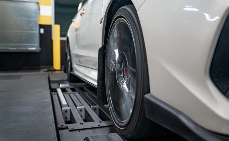 Magnaflow 16636 MagnaFlow Sys CB 04- Cadillac CTS-V 5.7L