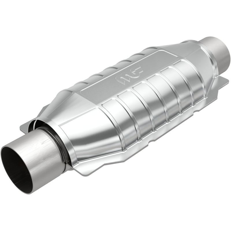 Magnaflow 51006 MagnaFlow Conv Univ 2.5in Inlet/Outlet Center/Center Oval 12in Body L x 6.5in W x 16in Overall L