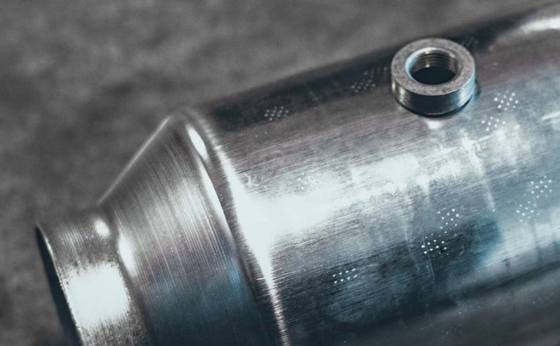 Magnaflow 3322304 MagnaFlow California Grade CARB Compliant Universal Catalytic Converter 2.00in PC1