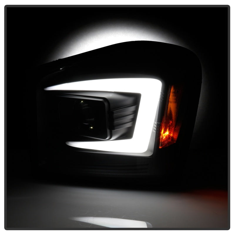 SPYDER 5086600 Spyder 04-06 Dodge Durango Projector Headlights - Black PRO-YD-DDU04-LB-BK