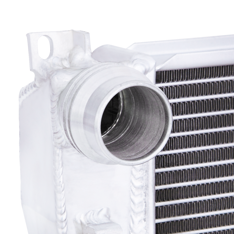 Mishimoto MMRAD-E46-323A 99-06 BMW 323i/323i/328i/330i w/ Auto Transmission Performance Aluminum Radiator