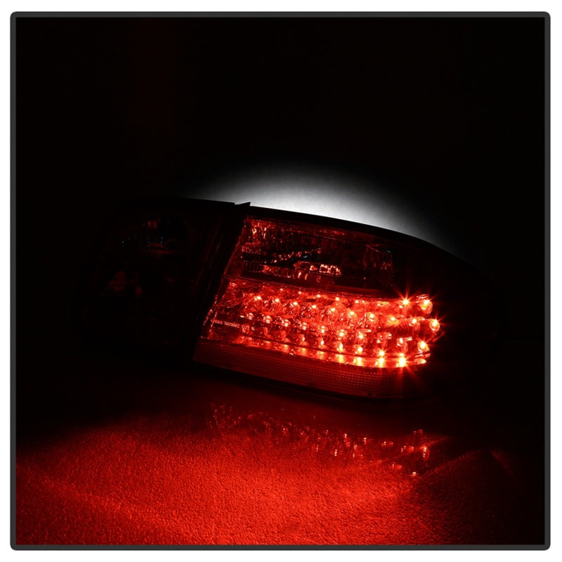 SPYDER 5020659 Xtune Mercedes Benz W210 E-CLASS 96-02 LED Tail Lights Red Smoke ALT-CL-MBW210-LED-RSM
